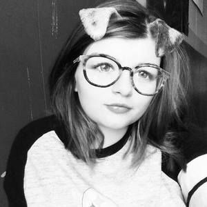 Meet your Posher, Raegan